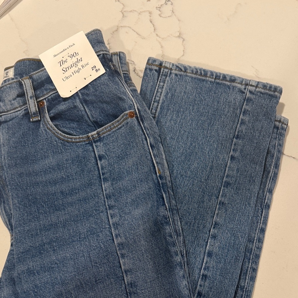 The '90s Straight Ultra High Rise Jeans - Blue NWT Abercrombie & Fitch